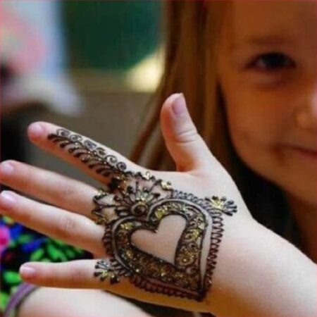 10 Cute And Simple Mehandi Designs For Kids | Fashion Goalz