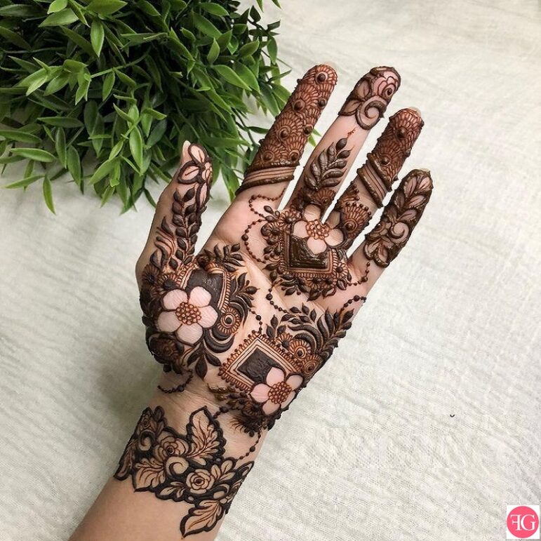 150+ Simple and Easy Mehndi Designs for All Occasions | Fashion Goalz